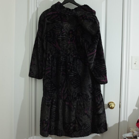COPY - Sirbain Abstract Print Faux Fur Coat Size XSP Artistic Winter Elegance - Picture 2 of 12